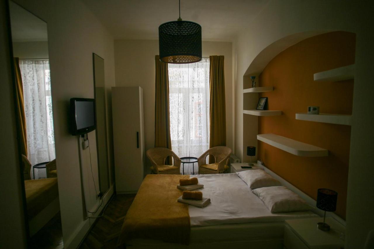 Apartment Black Church